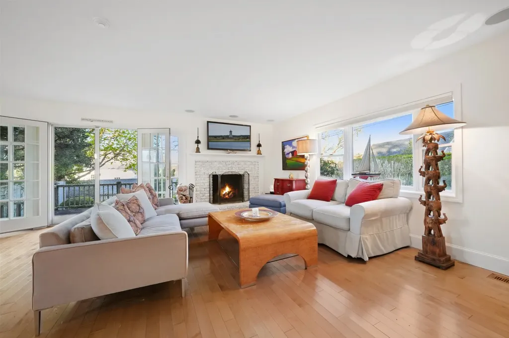 24 Atwood Circle Edgartown MA 02539