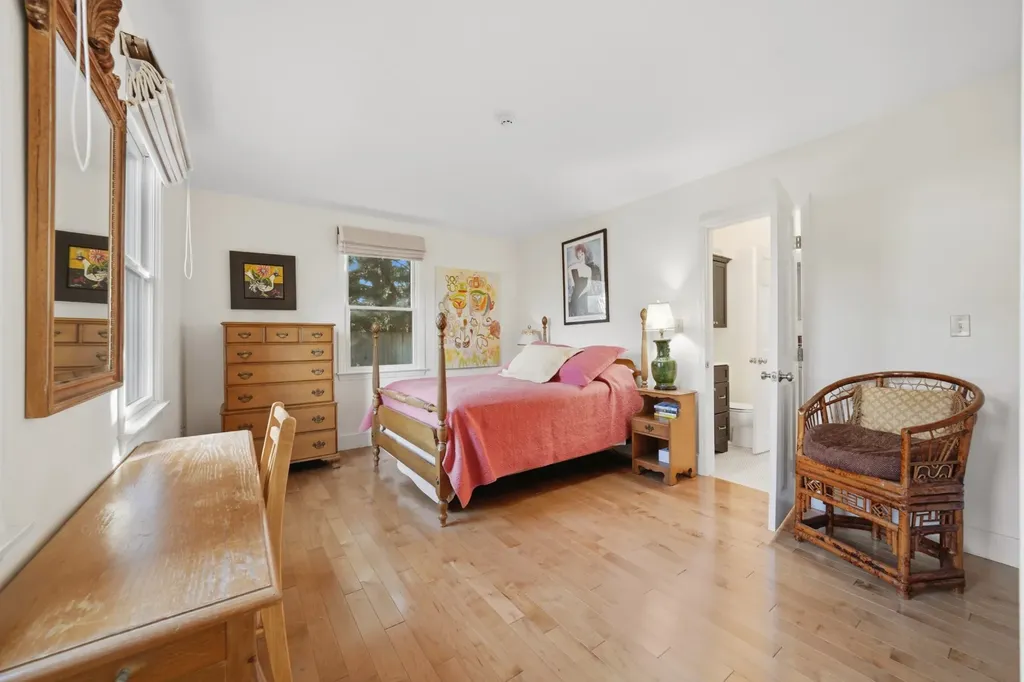 24 Atwood Circle Edgartown MA 02539