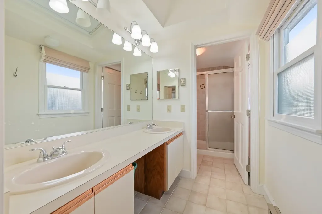 24 Atwood Circle Edgartown MA 02539