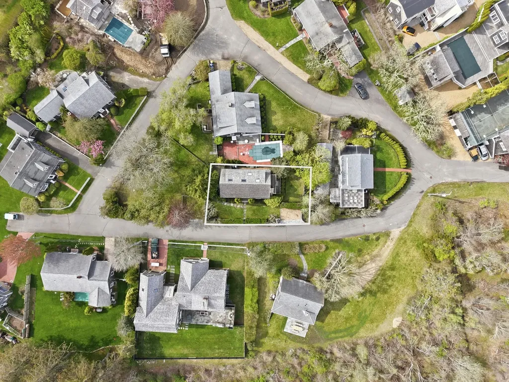 24 Atwood Circle Edgartown MA 02539