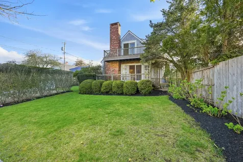 24 Atwood Circle Edgartown MA 02539