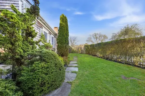 24 Atwood Circle Edgartown MA 02539