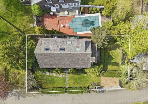 24 Atwood Circle Edgartown MA 02539