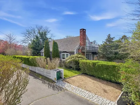 24 Atwood Circle Edgartown MA 02539