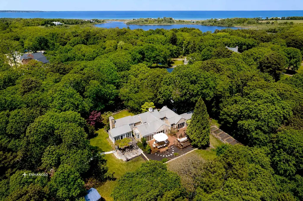 17 Oakdale Drive Edgartown MA 02539