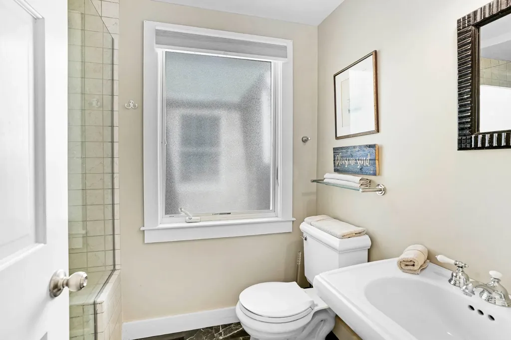 17 Oakdale Drive Edgartown MA 02539