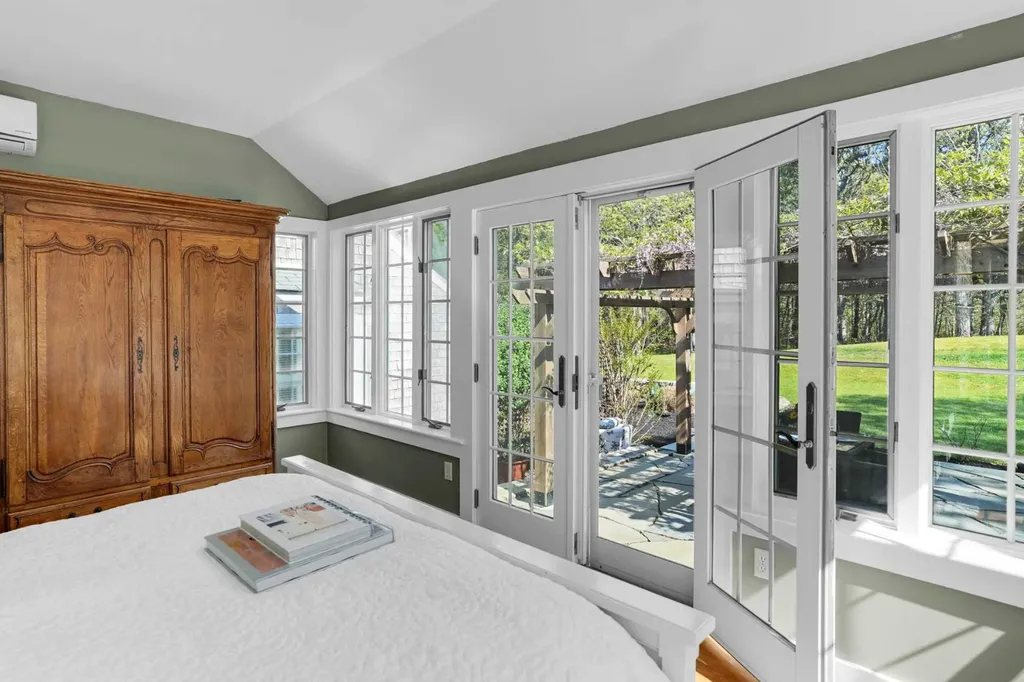 17 Oakdale Drive Edgartown MA 02539