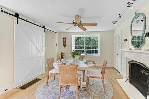 17 Oakdale Drive Edgartown MA 02539