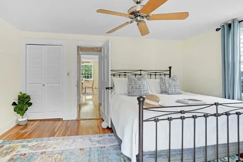 17 Oakdale Drive Edgartown MA 02539