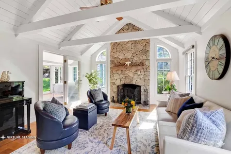 17 Oakdale Drive Edgartown MA 02539