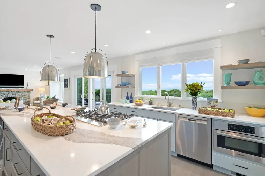 63 Putnam Road Chilmark MA 02535