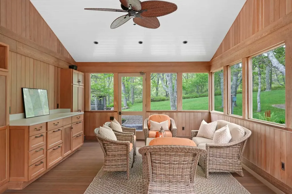63 Putnam Road Chilmark MA 02535