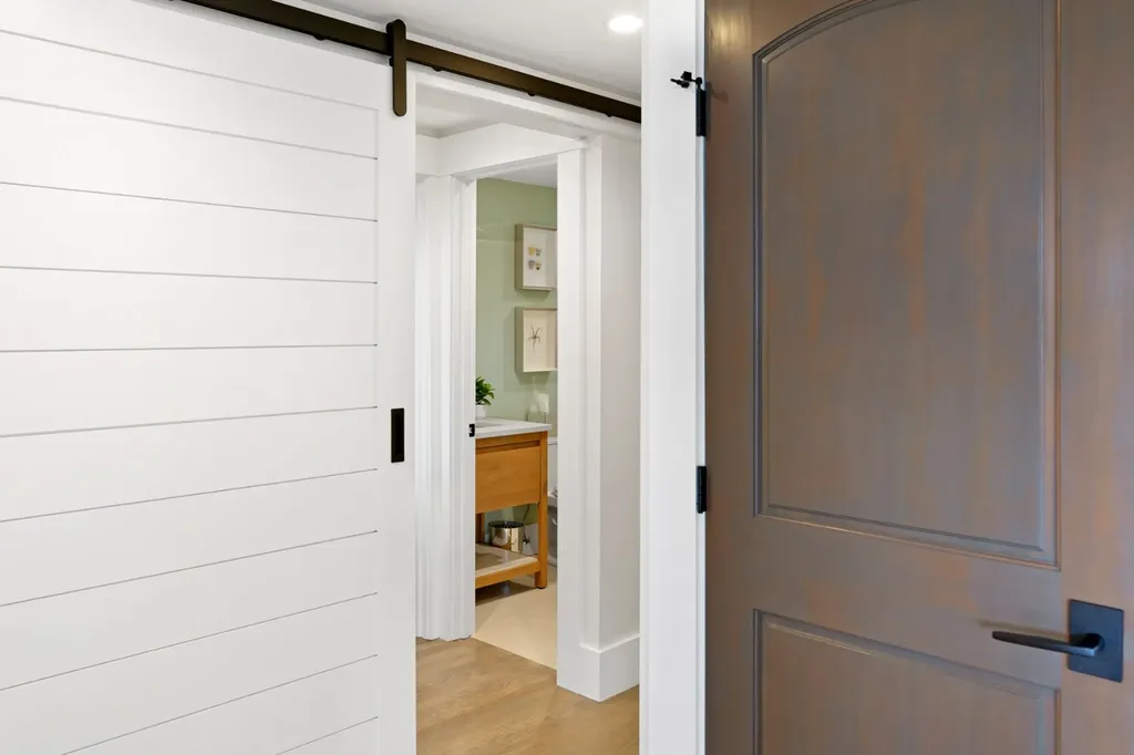 63 Putnam Road Chilmark MA 02535