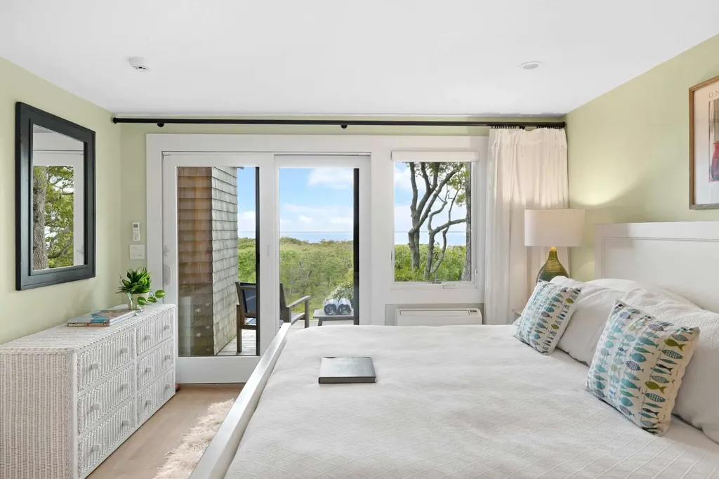 63 Putnam Road Chilmark MA 02535