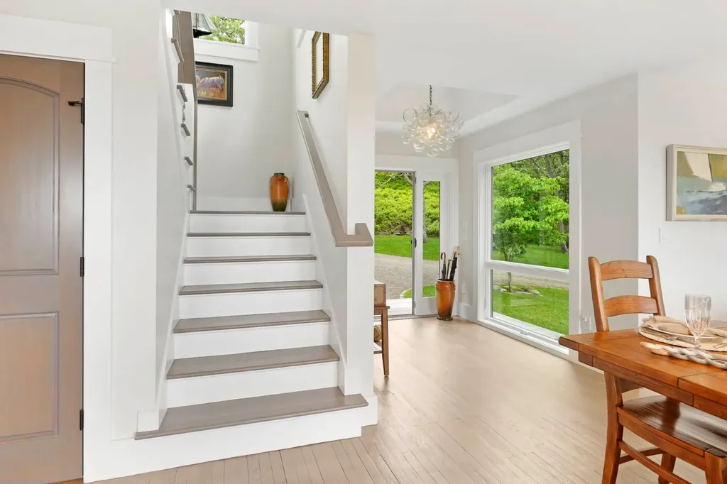 63 Putnam Road Chilmark MA 02535