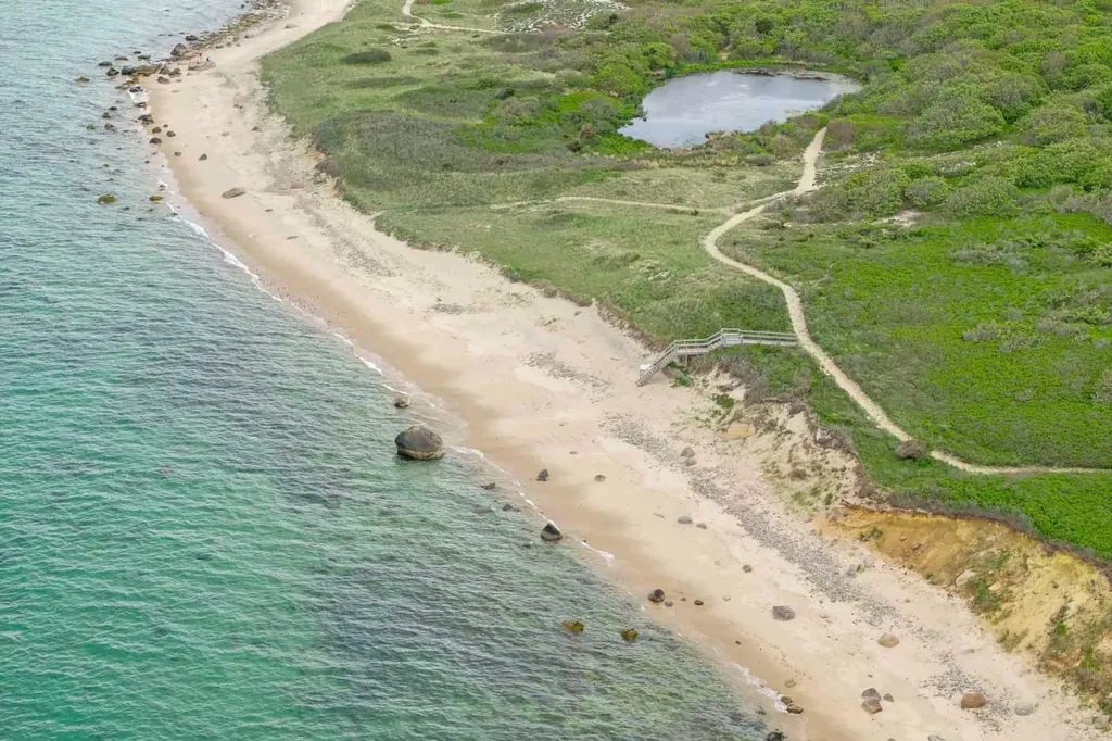 63 Putnam Road Chilmark MA 02535