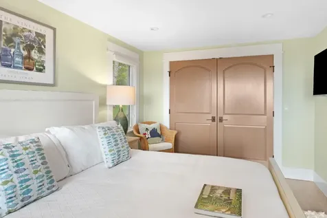63 Putnam Road Chilmark MA 02535