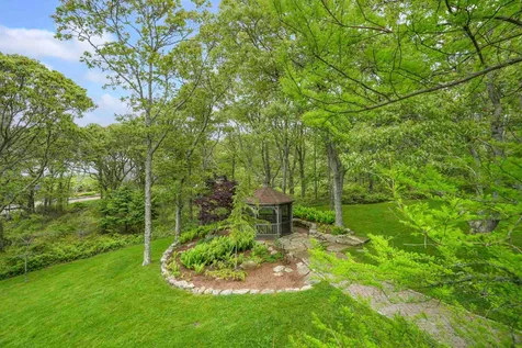 63 Putnam Road Chilmark MA 02535