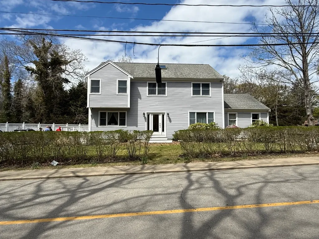 398 Main Street Vineyard Haven MA 02568