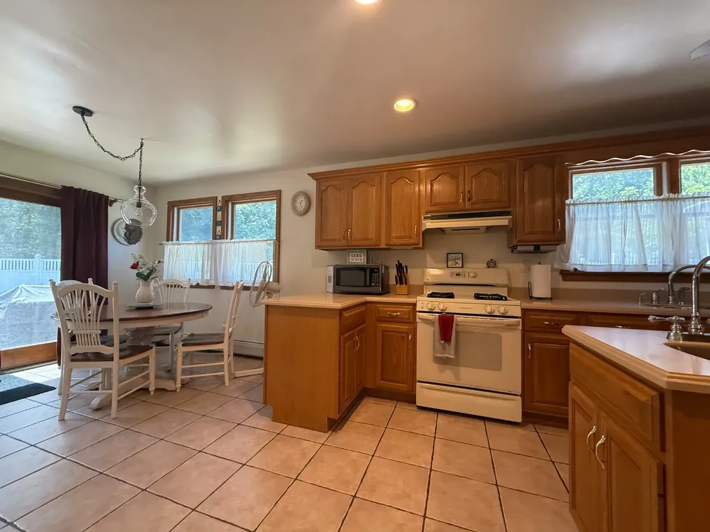 398 Main Street Vineyard Haven MA 02568