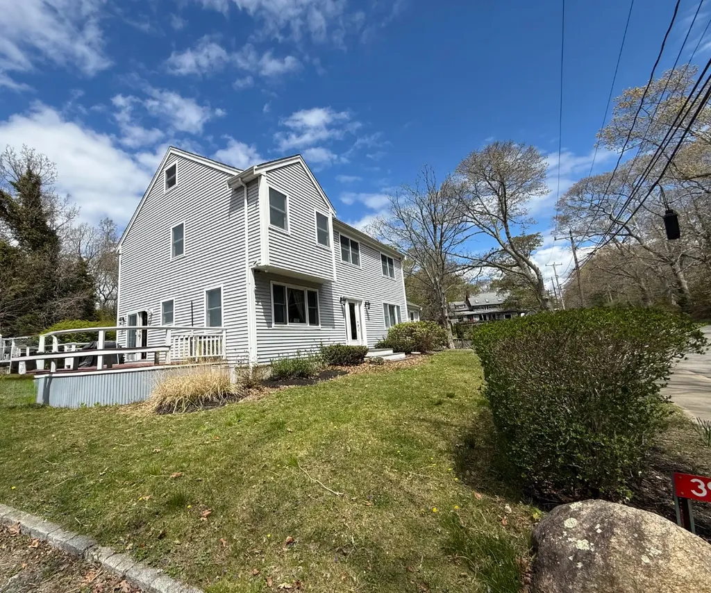 398 Main Street Vineyard Haven MA 02568