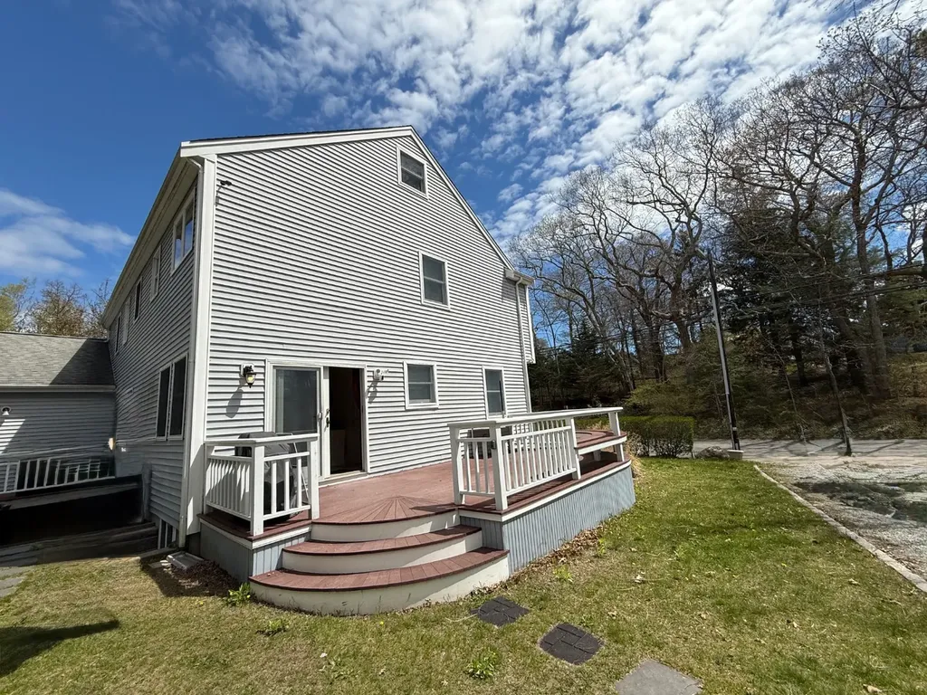 398 Main Street Vineyard Haven MA 02568