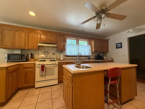 398 Main Street Vineyard Haven MA 02568