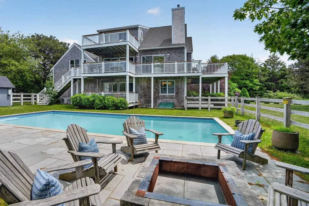 9 Thaxter Lane Edgartown MA 02539