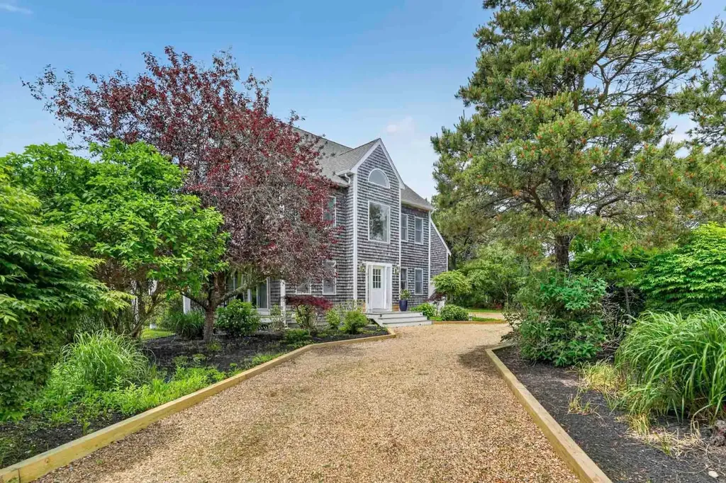9 Thaxter Lane Edgartown MA 02539