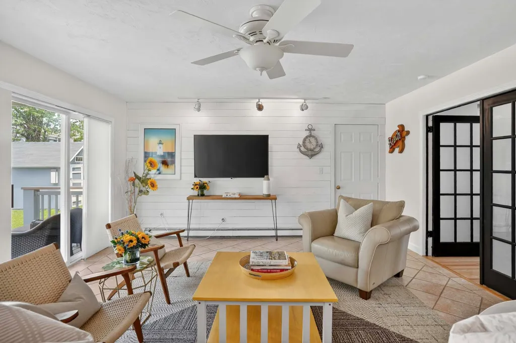 9 Thaxter Lane Edgartown MA 02539