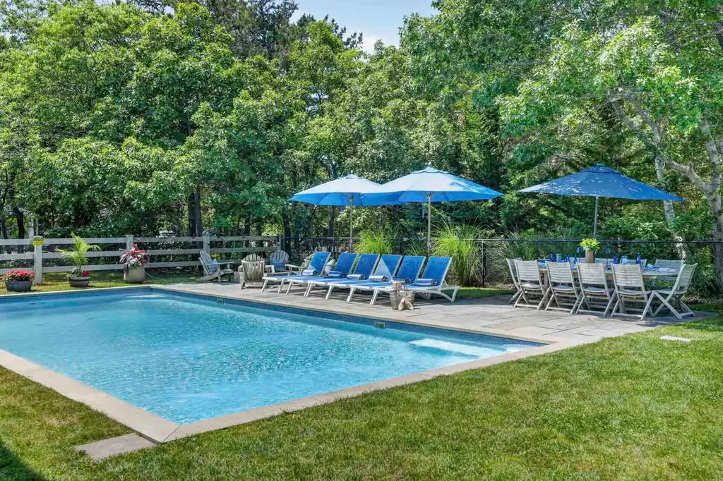 9 Thaxter Lane Edgartown MA 02539