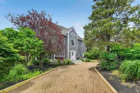 9 Thaxter Lane Edgartown MA 02539