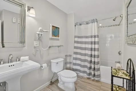 9 Thaxter Lane Edgartown MA 02539