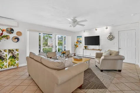 9 Thaxter Lane Edgartown MA 02539