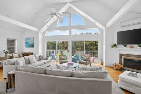 9 Thaxter Lane Edgartown MA 02539