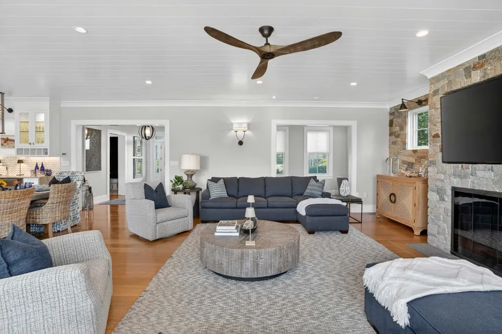 17 Katama Point Road Edgartown MA 02539
