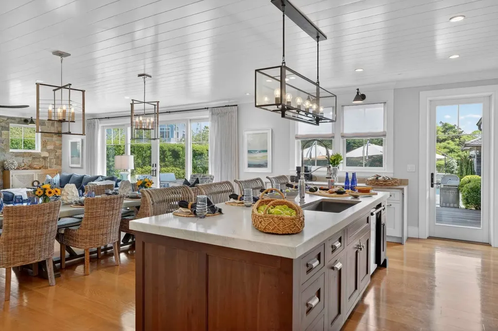 17 Katama Point Road Edgartown MA 02539