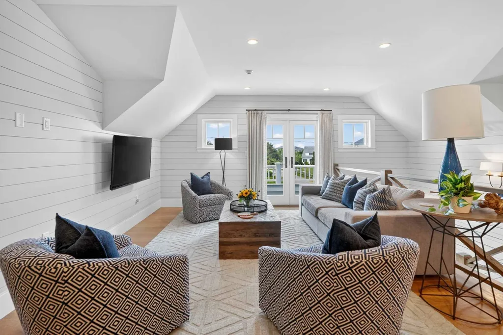17 Katama Point Road Edgartown MA 02539