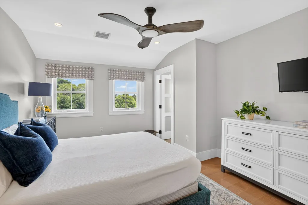 17 Katama Point Road Edgartown MA 02539