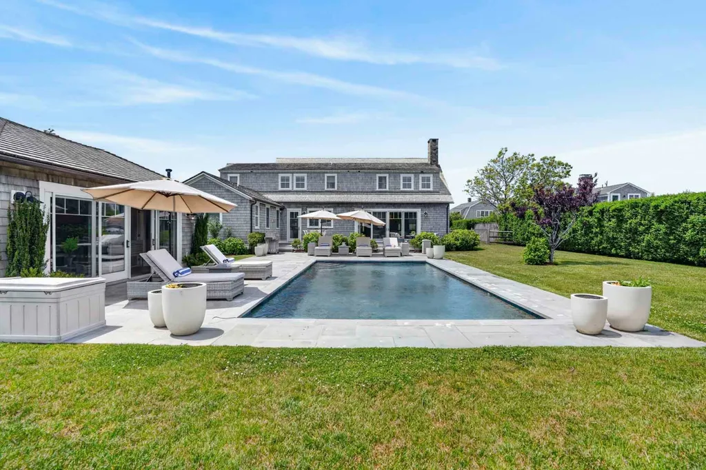 17 Katama Point Road Edgartown MA 02539