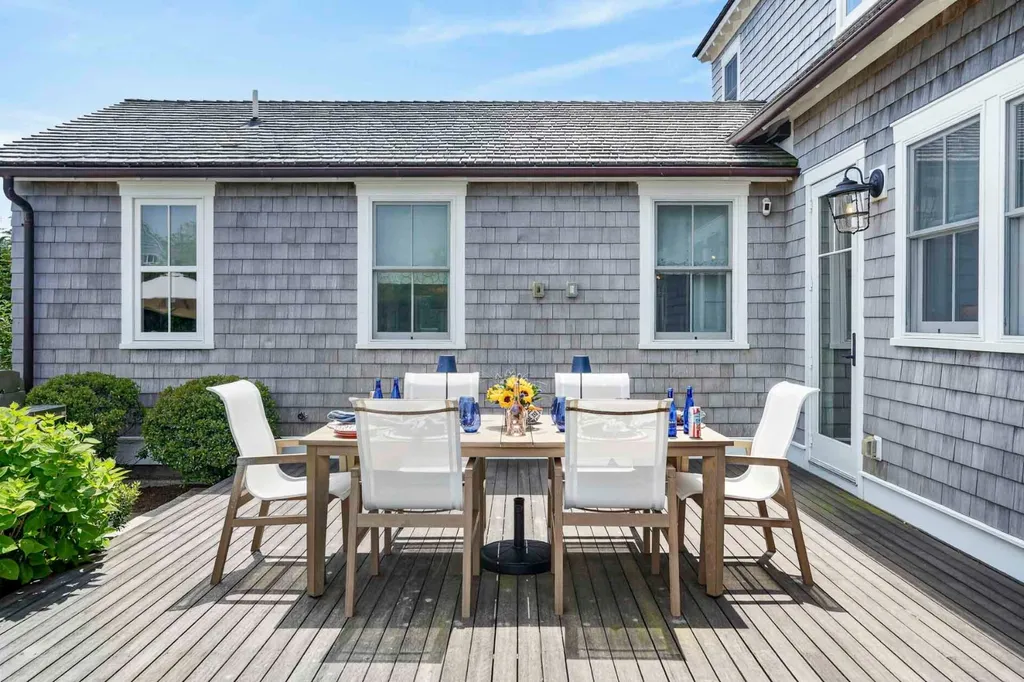 17 Katama Point Road Edgartown MA 02539