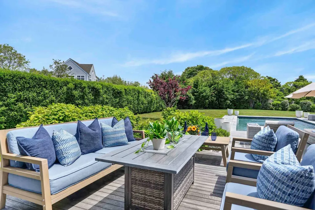 17 Katama Point Road Edgartown MA 02539