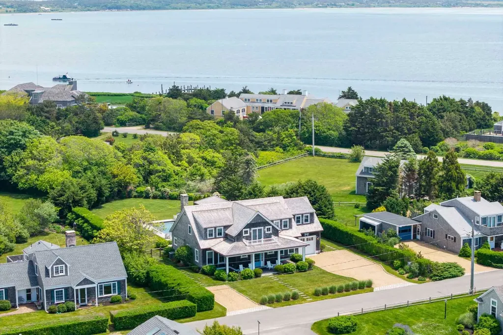 17 Katama Point Road Edgartown MA 02539