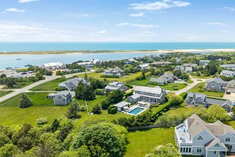 17 Katama Point Road Edgartown MA 02539