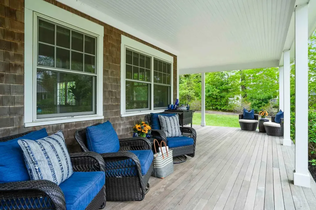 54 Amelias Crossing Vineyard Haven MA 02568