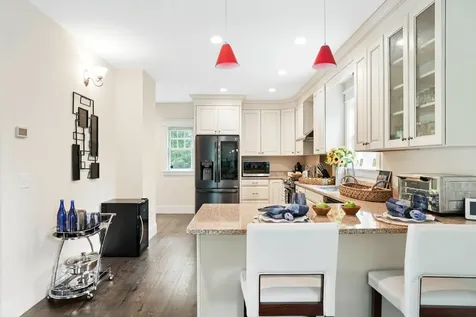 54 Amelia's Crossing Vineyard Haven MA 02568