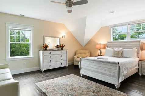 54 Amelia's Crossing Vineyard Haven MA 02568