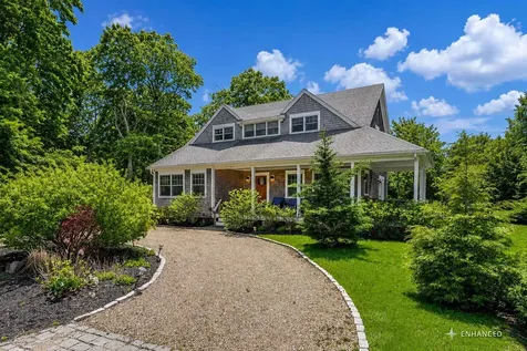54 Amelia's Crossing Vineyard Haven MA 02568