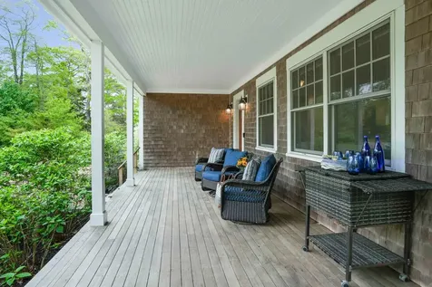 54 Amelia's Crossing Vineyard Haven MA 02568