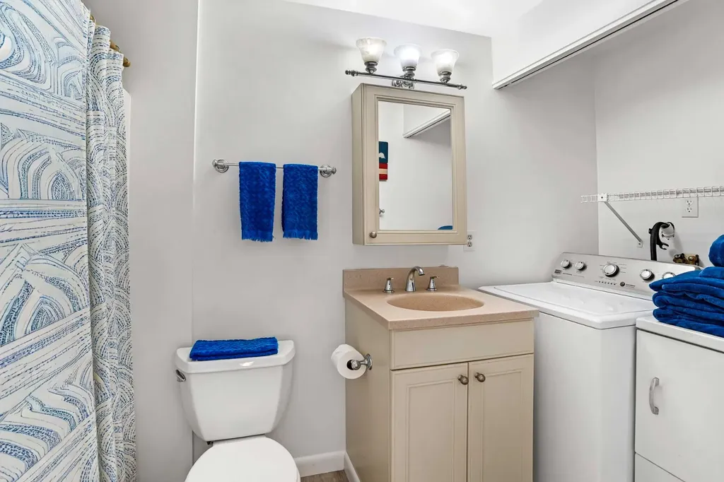 44 Prices Way Edgartown MA 02539